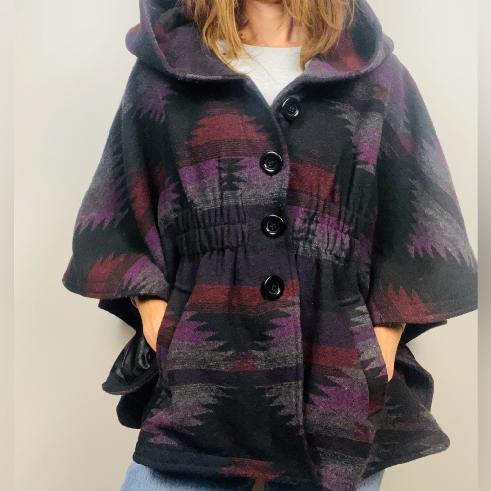 Steve Madden Southwest Hooded Poncho Jacket – Geometric Cape – Size Medium